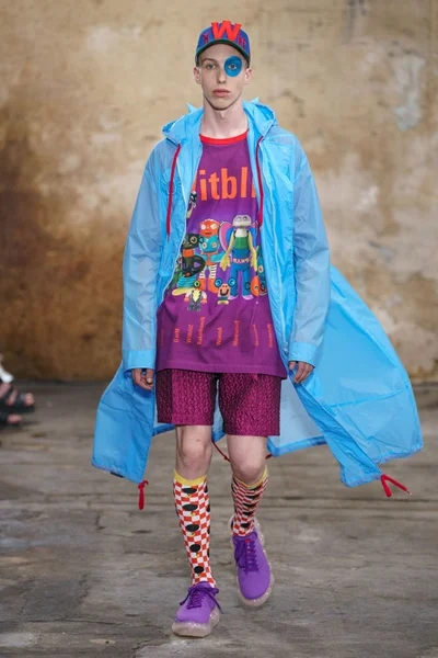 Look 26